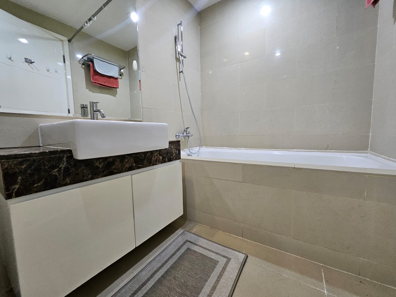 Disewakan Tower Montreal 1 Bed Room Lantai 20 Rp.11 Juta Per Bulan Minimal Sewa 1 Tahun www.casagrande-residence.com Stock Sewa Terlengkap dan Terupdate Tahun 2024 