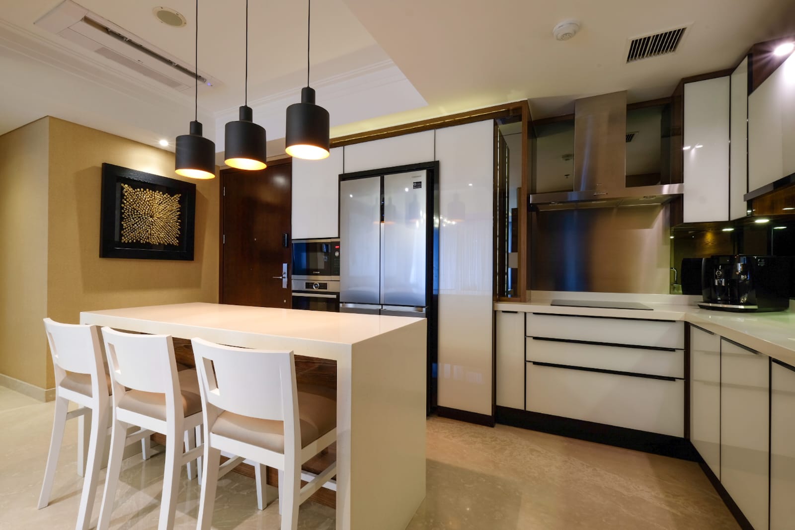 Jual Casagrande Residence Tower BELLA 3+1 Bed Room Luas 129 m2 Rp. 5,8 Milyar 