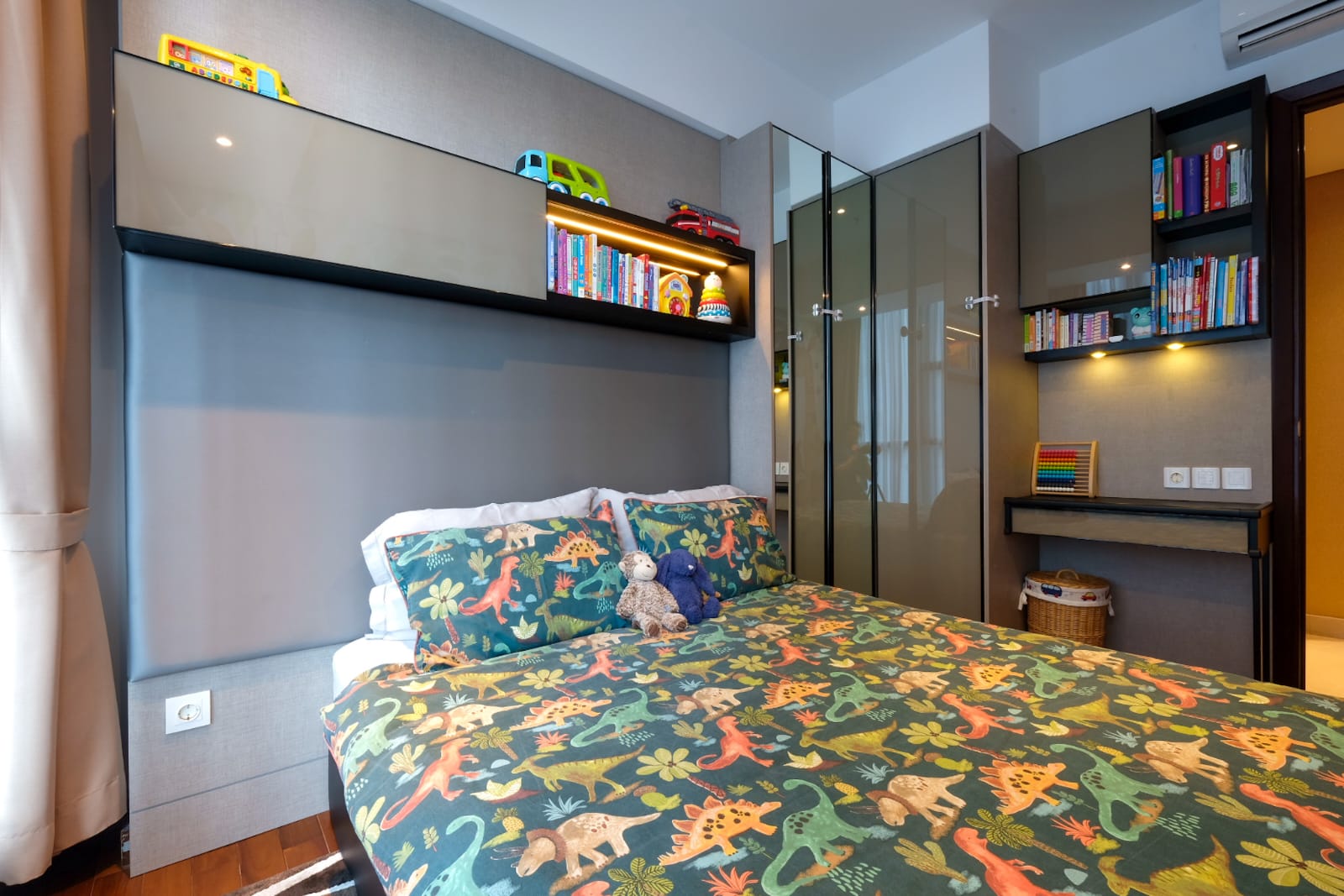 Jual Casagrande Residence Tower BELLA 3+1 Bed Room Luas 129 m2 Rp. 5,8 Milyar 