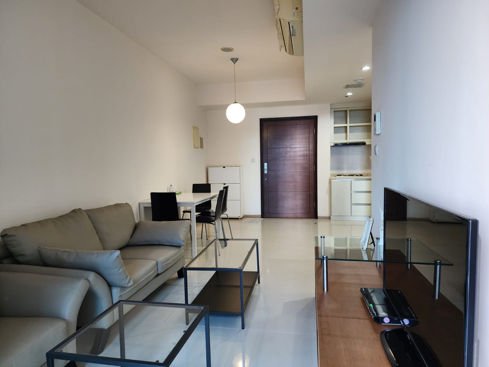 Sewa Apartemen Casagrande Residence Tower Montana  2 Bed Room Lantai 33 Luas 80 m2 Rp.13,5 Juta/Bulan Minimal Sewa 1 Tahun