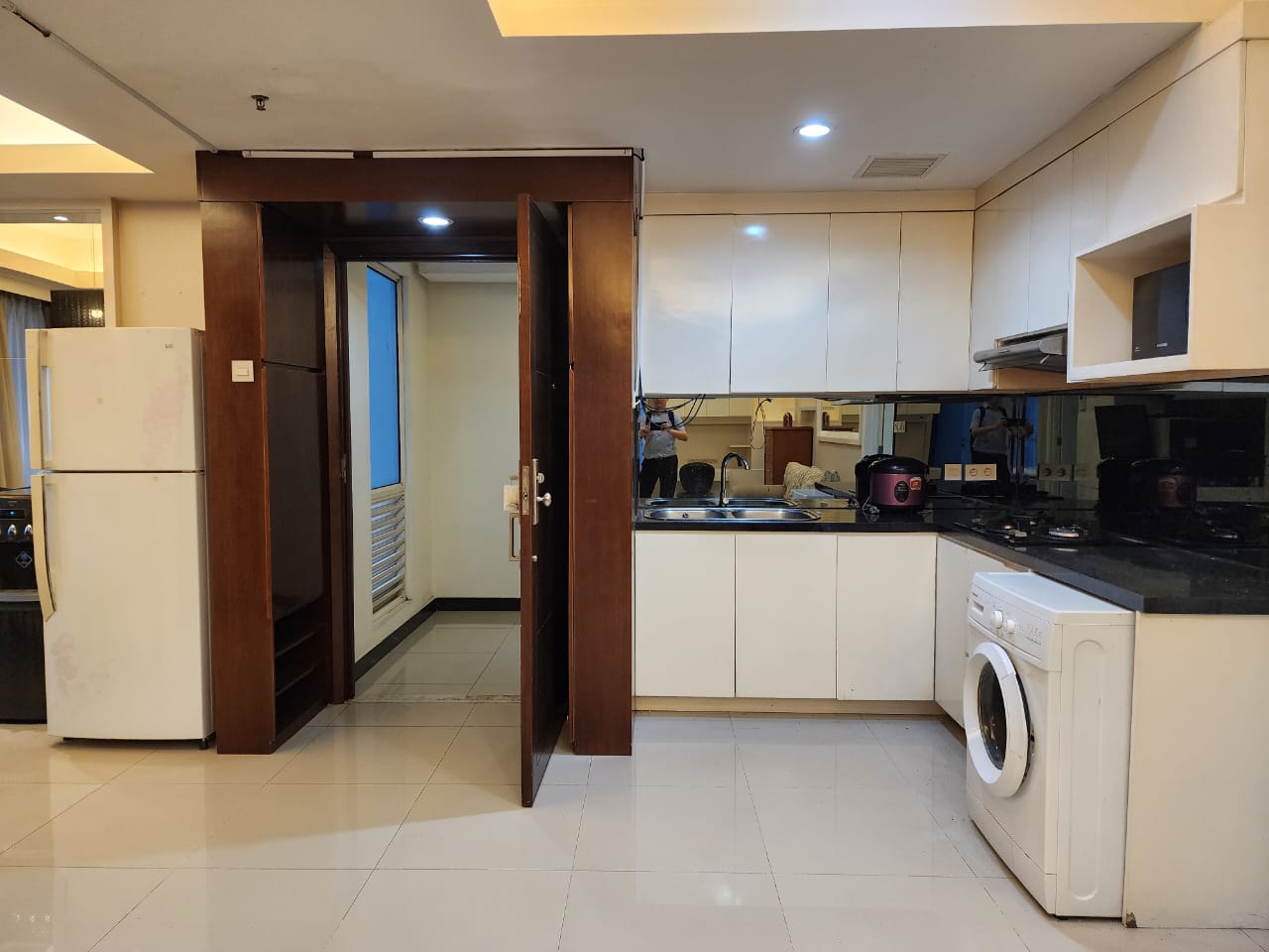 Sewa Casa Grande Kokas Tower Mirage 3 Bed Room Luas 99 m2 Rp.180 Juta / Tahun