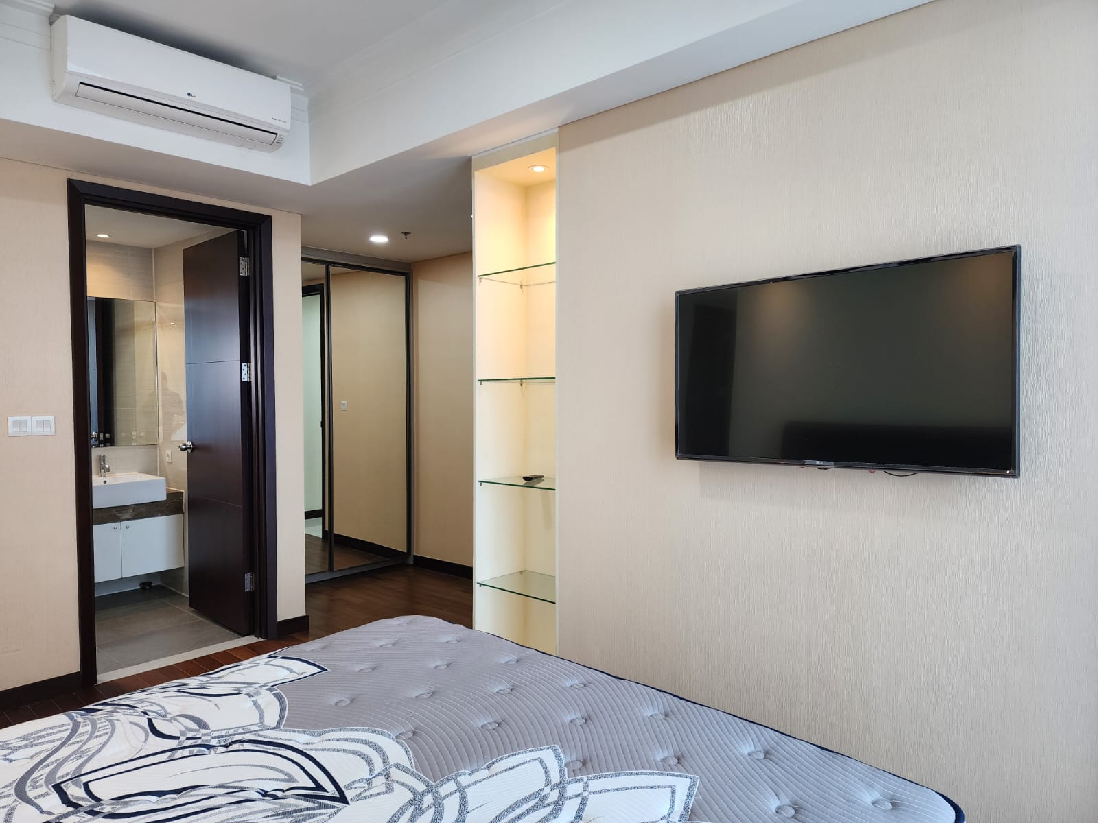 Sewa Casagrande Residence Tower Angelo 2 BR Rp.19.000.000/Bulan (Rp.228.000.000/Tahun) Stock Sewa Apartemen Casagrande Residence Termurah, Terlengkap dan Terupdate Bulan Desember Tahun 2025