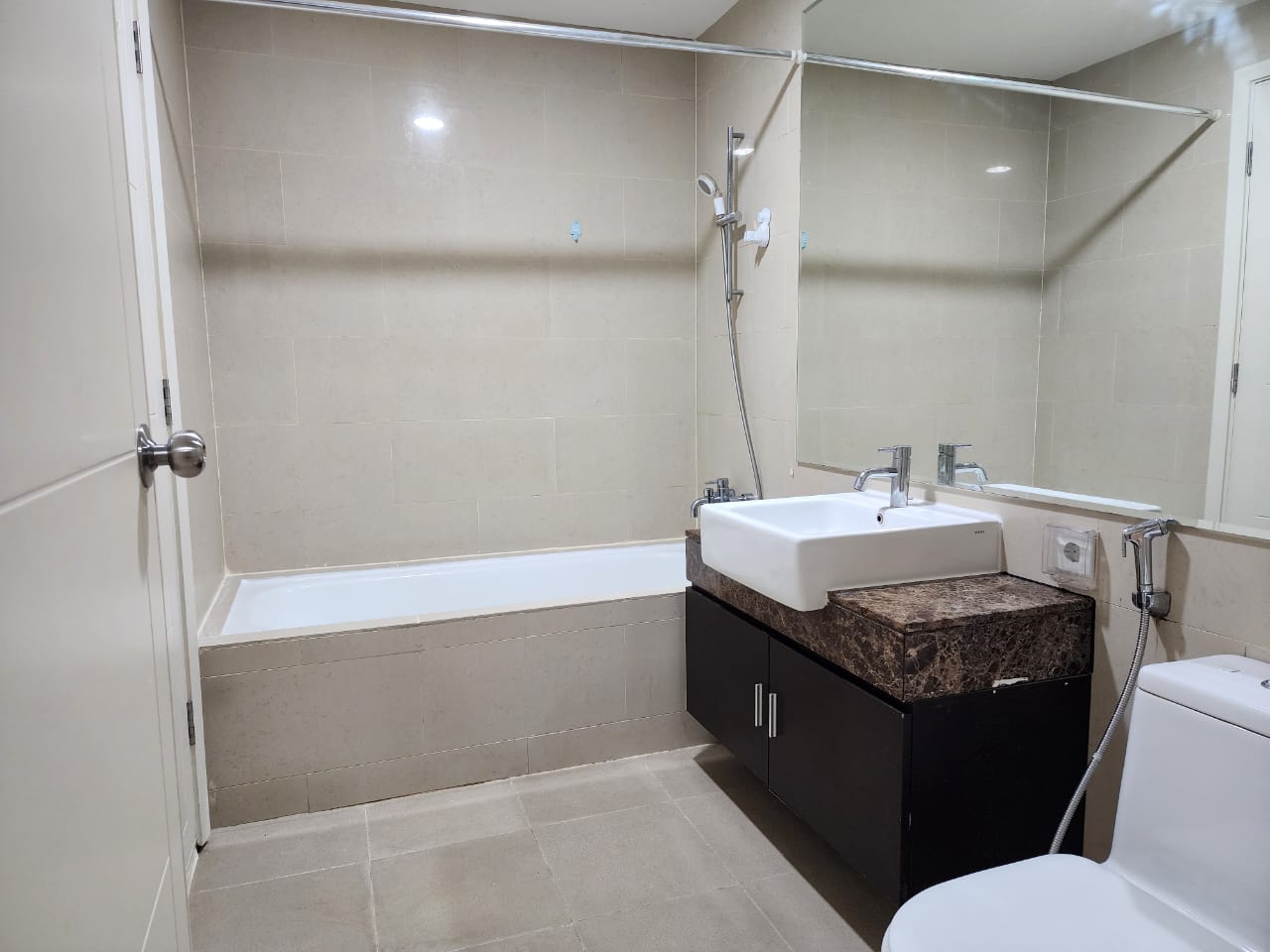 Sewa Casagrande Residence Tower Montreal 1 BR Rp.12.000.000/Bulan (Rp.144.000.000/Tahun) Stock Sewa Apartemen Casagrande Residence Termurah, Terlengkap dan Terupdate Bulan November Tahun 2025 www.casagrande-residence.com
