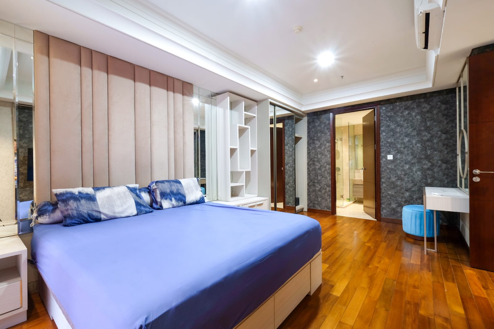 Sewa Jual Apartemen Casagrande Residence Tower Bella  Private Lift Stock Terlengkap Oktober 2023