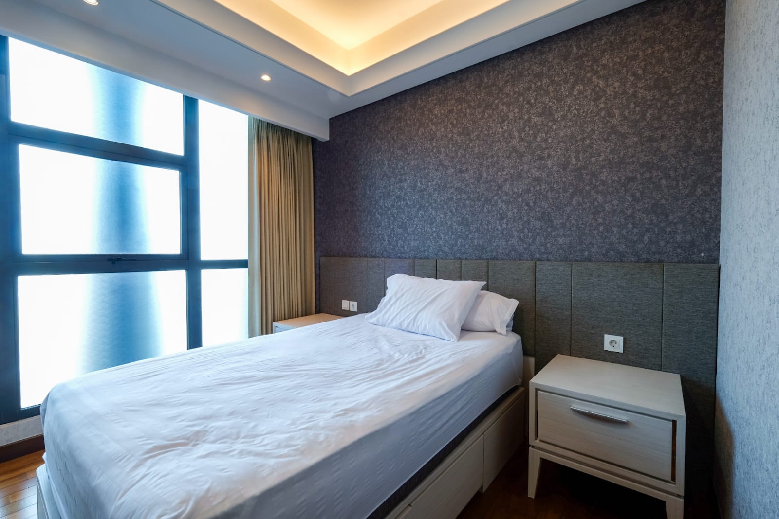 Sewa Private Lift Apartemen kokas Casagrande Residence Tower Bella murah 3+1 Bed Room 