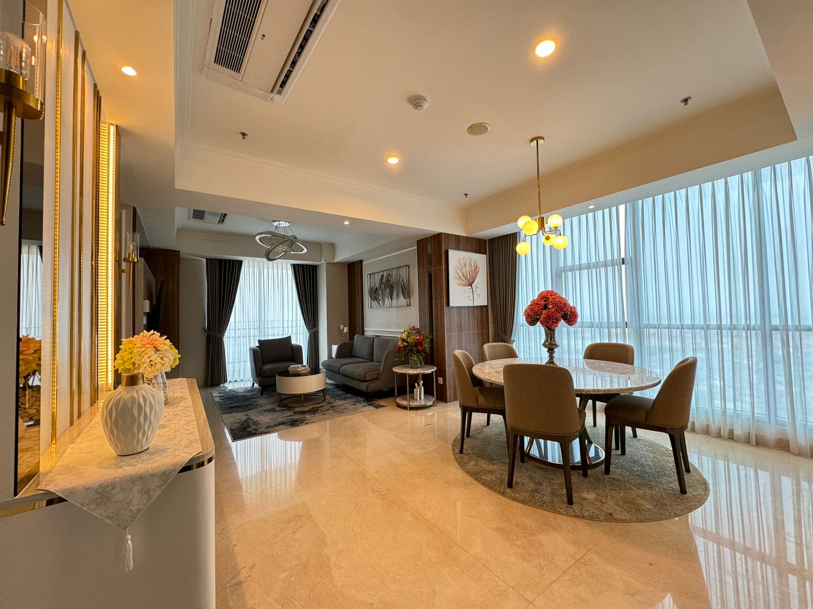 Sewa Tower Chianti 3 Bed Room Terbaik
