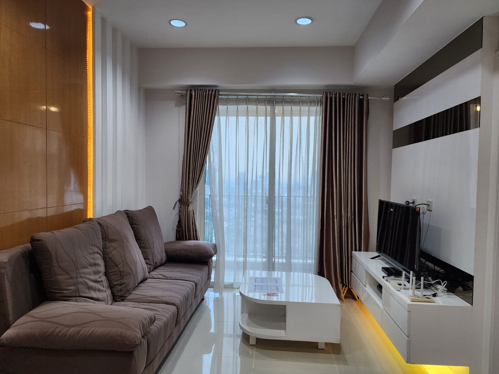 Sewa Tower Mirage 1 Bed Room Luas 51 m2  Lantai 35 unit 10  Rp. 11 Juta Per Bulan Minimal Sewa 1 Tahun www.casagrande-residence.com Stock sewa terlengkap dan terupdate Bulan Juli Tahun 2024