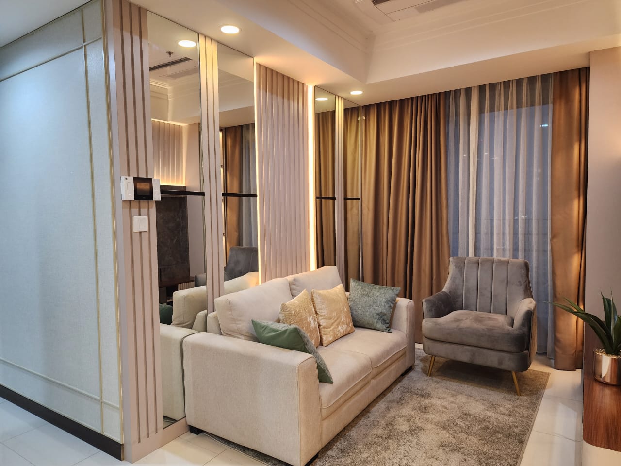 Stock Jual Casagrande Residence Bulan Agustus 2024 Jual Tower Angelo 3+1 Bed Room Luas 120 m2 Furnished Lantai 37 unit 08 Rp. 5,2 Milyar Stock Jual Termurah, Terlengkap dan Terupdate www.casagrande-residence.com !!!