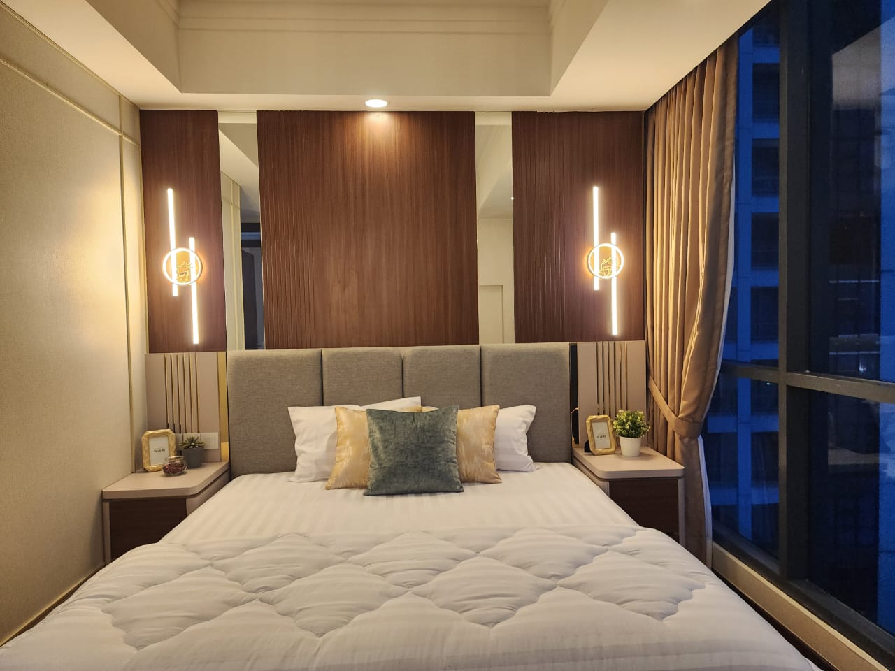 Stock Jual Casagrande Residence Bulan Agustus 2024 Jual Tower Angelo 3+1 Bed Room Luas 120 m2 Furnished Lantai 37 unit 08 Rp. 5,2 Milyar Stock Jual Termurah, Terlengkap dan Terupdate www.casagrande-residence.com !!!
