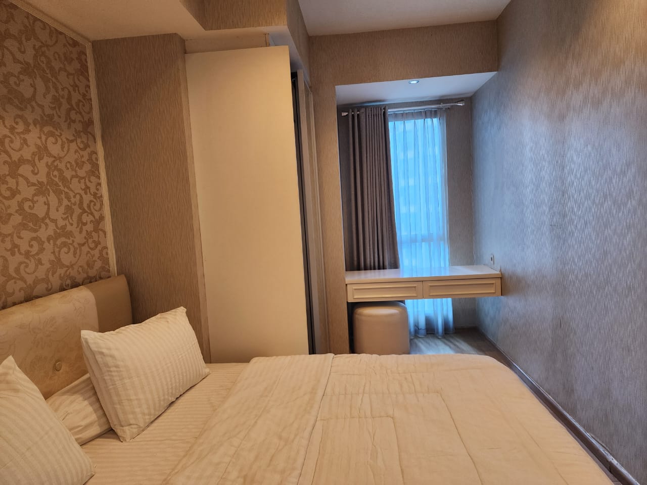 Stock Sewa Casagrande Mall Kokas Bulan Agustus 2024 Sewa Tower Montreal 1 Bed Room Luas 51 m2 Lantai 08 unit 09 Rp. 11 Juta Per Bulan Minimal Sewa 1 Tahun Stock Sewa Termurah, Terlengkap dan Terupdate www.casagrande-residence.com !!!