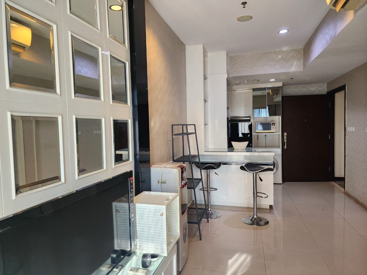 Stock Sewa Casagrande Mall Kokas Bulan Agustus 2024 Sewa Tower Montreal 1 Bed Room Luas 51 m2 Lantai 08 unit 09 Rp. 11 Juta Per Bulan Minimal Sewa 1 Tahun Stock Sewa Termurah, Terlengkap dan Terupdate www.casagrande-residence.com !!!