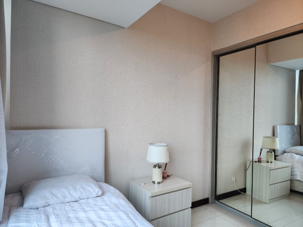 Stock Sewa Casagrande Residence Bulan Agustus 2024 Sewa Tower Chianti 2 Bed Room Luas 67 m2 Lantai 12 unit 10 Rp. 16 Juta Per Bulan Minimal Sewa 1 Tahun Stock Sewa Termurah, Terlengkap dan Terupdate www.casagrande-residence.com !!!