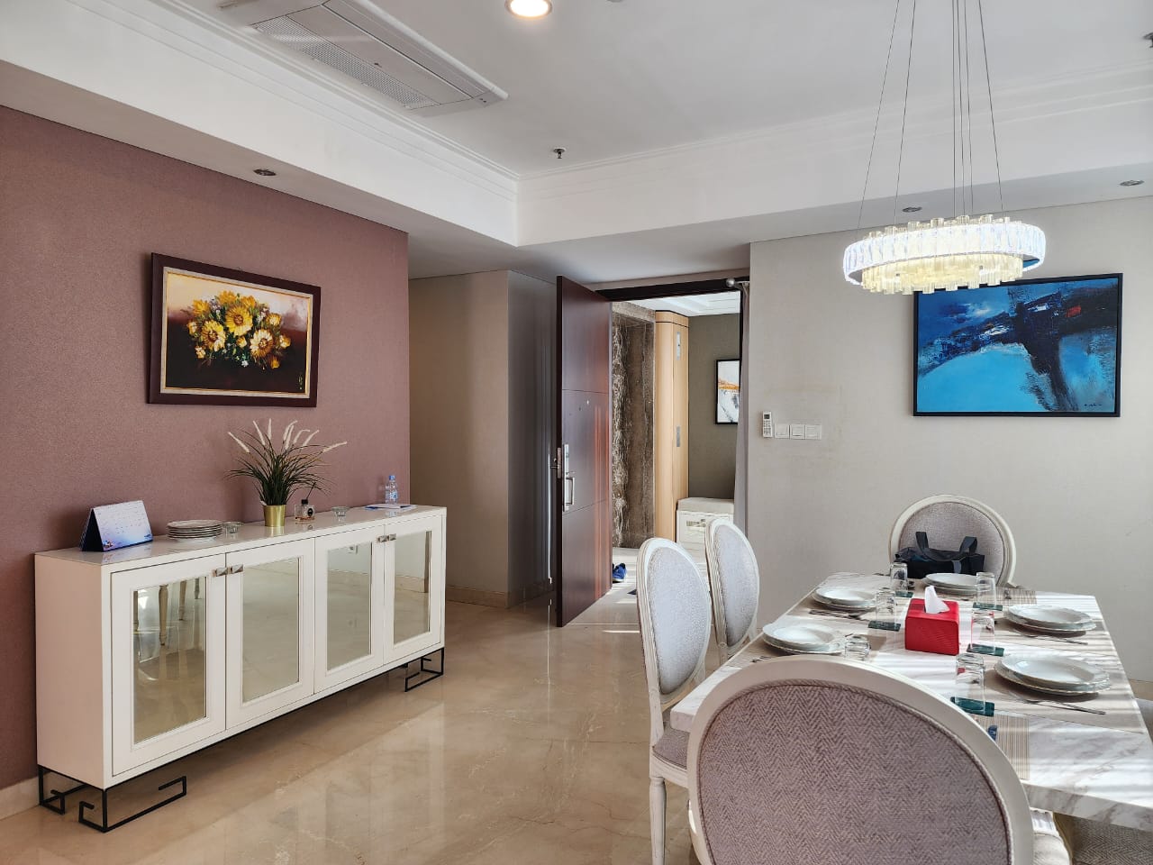 Stock Sewa Casagrande Residence Bulan Juli 2025 Sewa Apartemen Tower Chianti 3+1 Bed Room Luas 145 m2 Lantai 22 unit 08 USD 2000/Bulan (USD 24.000/Tahun) Minimal Sewa 1 Tahun Stock Sewa Terupdate www.casagrande-residence.com