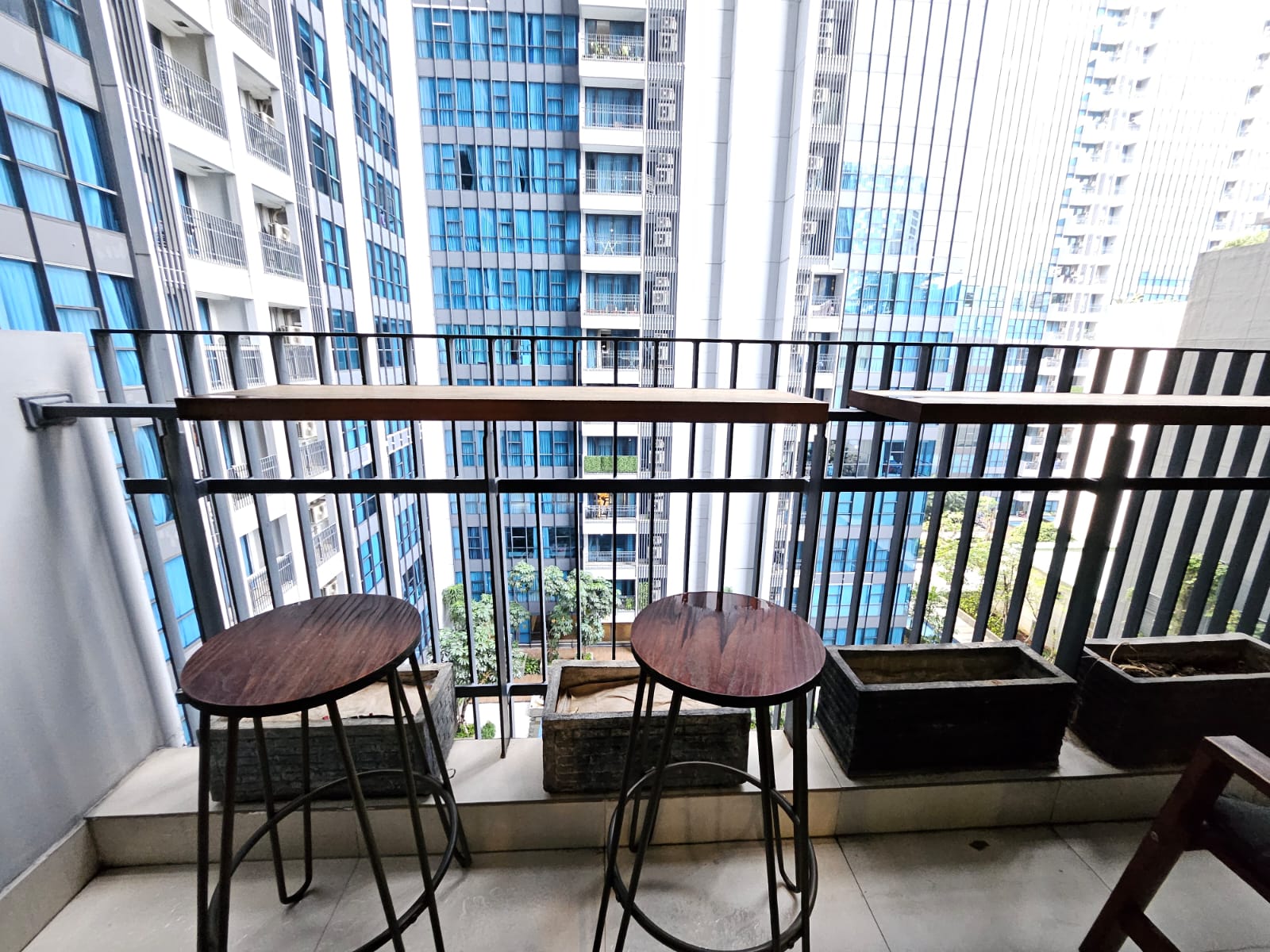 Tower Angelo 3+1 Bed Room Luas 129 m2 Lantai 07 Unit 09 Rp.25 Juta Per Bulan Minimal Sewa 1 Tahun www.casagrande-residence.com Stock Sewa Apartemen Casa Grande Terlengkap dan Termurah Bulan Juli Tahun 2024