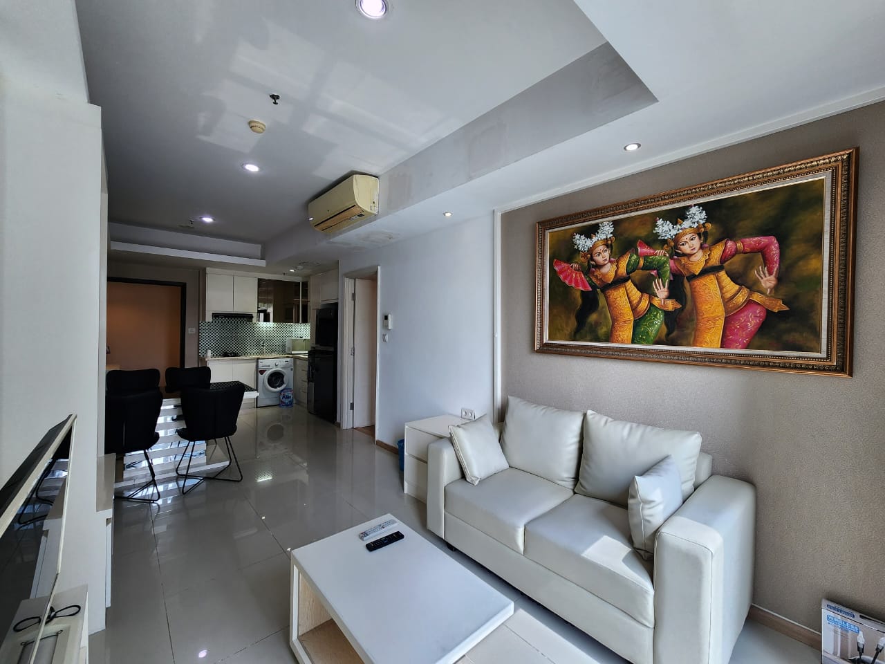 Sewa Tower Montana 1 Bed Room Luas 55 m2 Lantai 09 unit 05 Rp. 11 Juta Per Bulan Minimal Sewa 1 Tahun www.casagrande-residence.com Stock sewa terlengkap dan terupdate Bulan Juli Tahun 2024